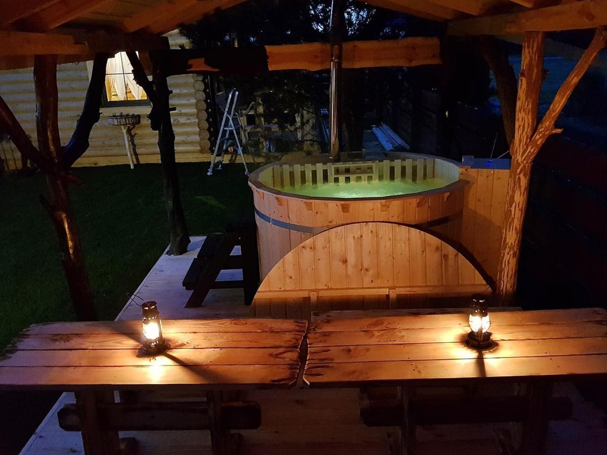 فيلا Behappy Woodhouse Jastrzębia Góra المظهر الخارجي الصورة